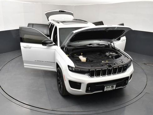 Used 2023 Jeep Grand Cherokee Overland w/ Adv Protech Group III AWD/4WD image 25