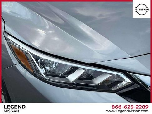 Certified 2023 Nissan Sentra SV FWD image 10