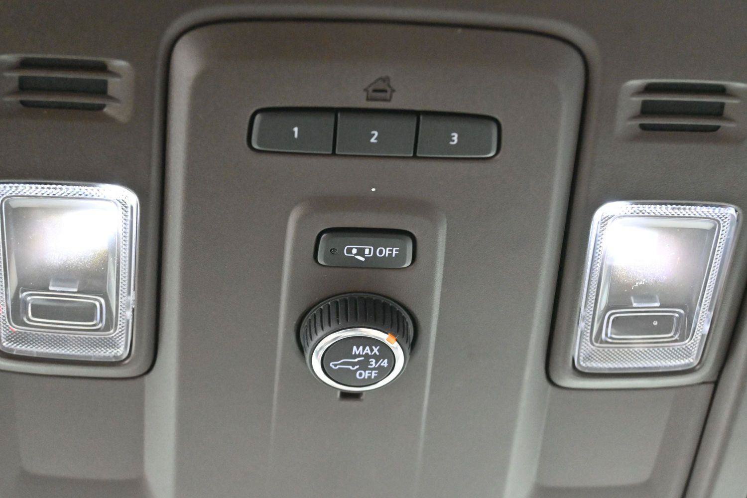 Used 2021 Chevrolet Tahoe Z71 AWD/4WD image 30