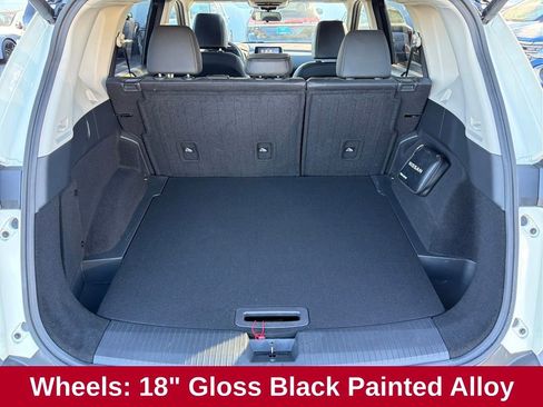 Used 2023 Nissan Rogue SV w/ SV Premium Package image 29