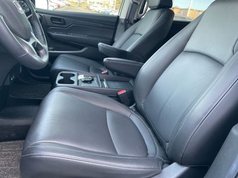 Certified 2025 Honda Odyssey EX-L image 2