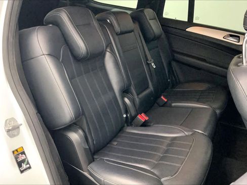 Used 2019 Mercedes-Benz GLS 450 4MATIC image 13