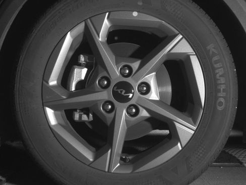 Used 2025 Kia K4 FWD image 9