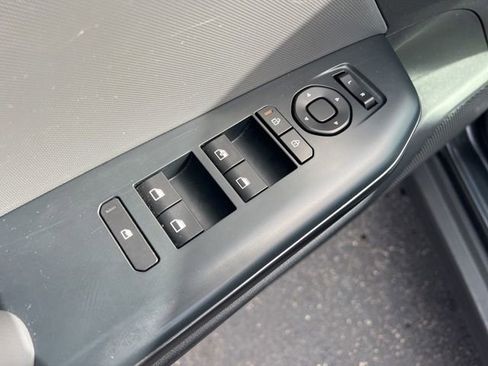 Certified 2025 Kia K4 LXS image 26