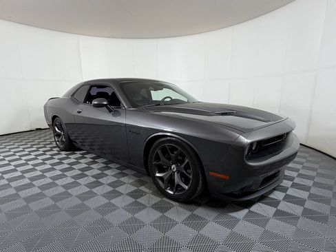 Used 2018 Dodge Challenger SXT Plus RWD image 1