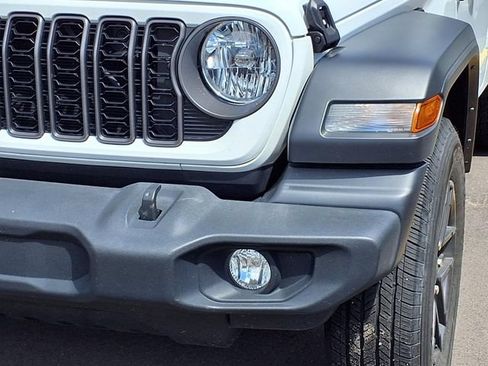 Used 2024 Jeep Wrangler Unlimited Sport AWD/4WD image 27