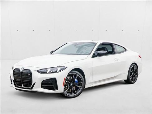 Certified 2025 BMW 440i xDrive Coupe w/ Premium Package image 1