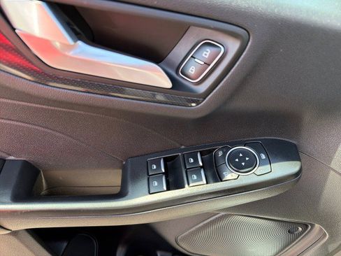 Used 2025 Ford Escape ST-Line image 21