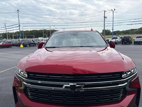 Used 2022 Chevrolet Tahoe RST w/ Luxury Package AWD/4WD image 2