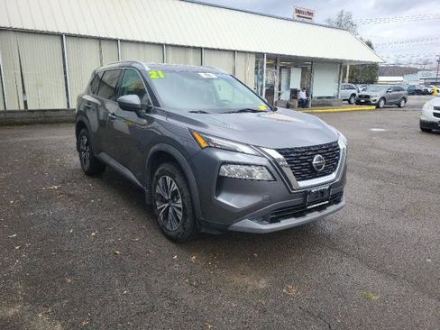 Used 2021 Nissan Rogue SV w/ Premium Package image 5
