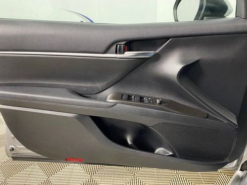 Used 2023 Toyota Camry SE image 20