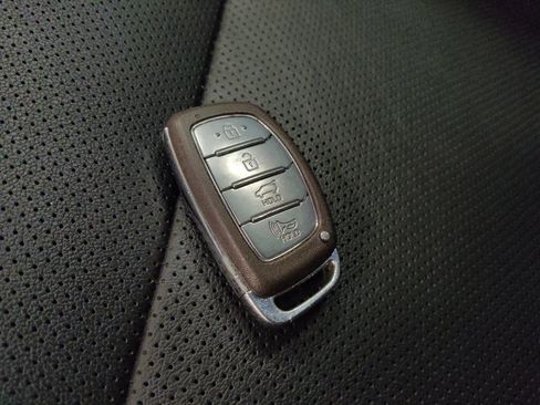 Used 2021 Hyundai Tucson Ultimate w/ Cargo Package AWD/4WD image 32