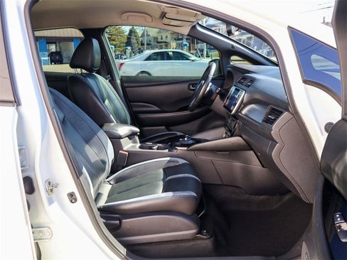 Used 2019 Nissan Leaf SL Plus w/ Protection Package image 30