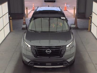 Used 2025 Nissan Pathfinder Platinum w/ Black Appearance Package