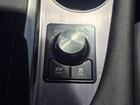 Used 2022 Lexus RX 450h F Sport w/ Accessory Package AWD/4WD image 29