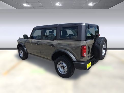 New 2025 Ford Bronco 4-Door image 3