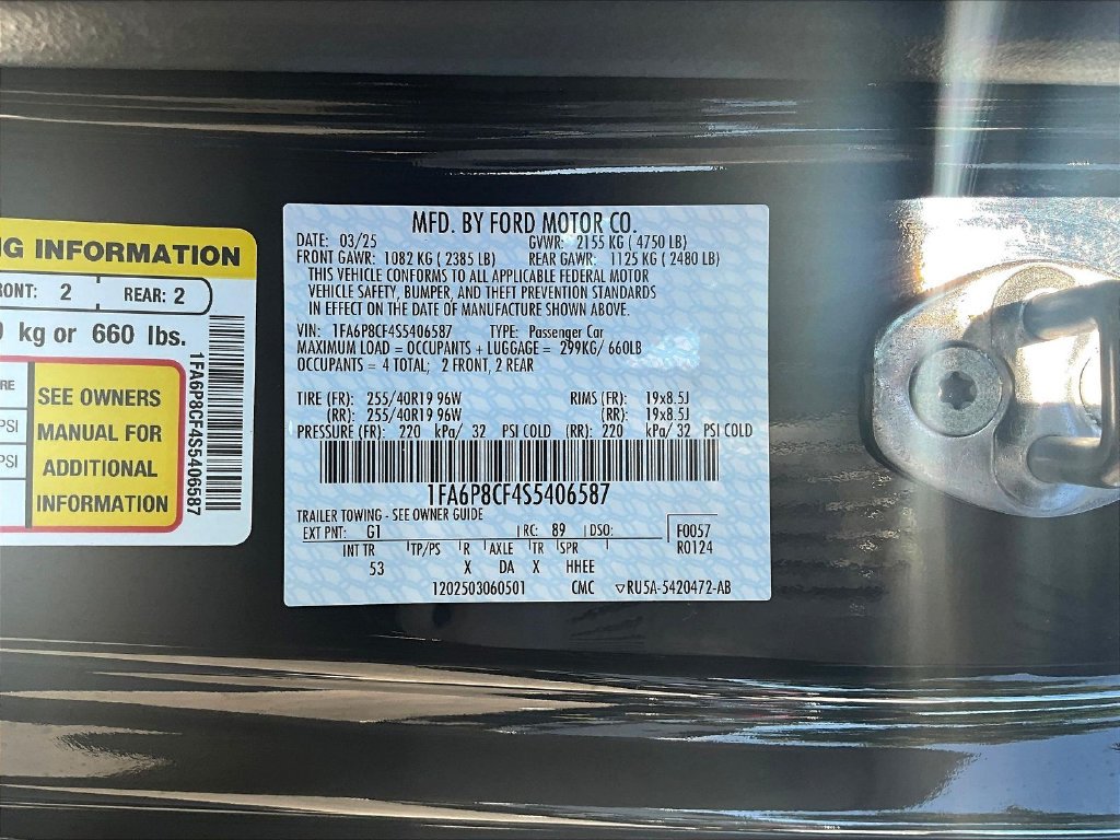 Used 2025 Ford Mustang GT Premium RWD image 21