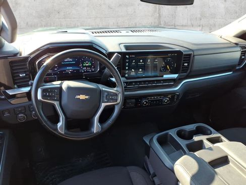 Used 2025 Chevrolet Silverado 3500 LT w/ Safety Package image 5