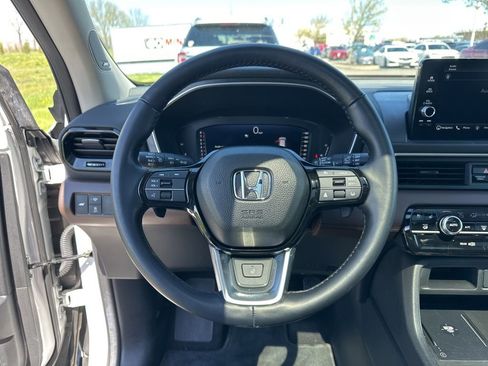 Used 2024 Honda Pilot Elite image 23