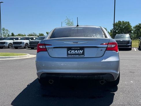 Used 2013 Chrysler 200 Touring w/ S Exterior Appearance Pkg FWD image 6