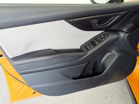 Used 2018 Subaru Crosstrek 2.0i Premium w/ Moonroof Package AWD/4WD image 14