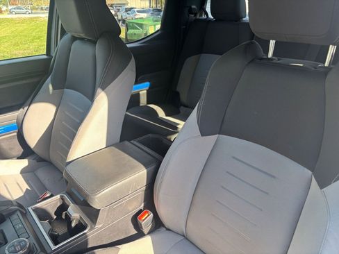 Used 2025 Toyota Tacoma TRD Off-Road image 34