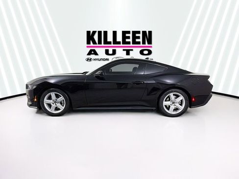 New 2026 Ford Mustang Coupe image 4