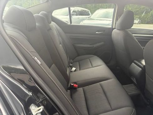 Used 2022 Nissan Altima 2.5 SV FWD image 23