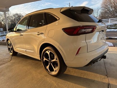 Used 2023 Ford Escape ST-Line Select w/ Tech Pack #2 image 11