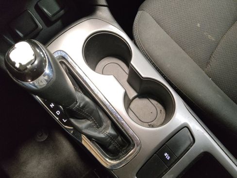 Used 2018 Chevrolet Cruze LT w/ Sun And Sound Package image 26