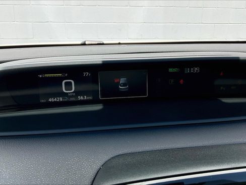 Used 2022 Toyota Prius AWD image 25