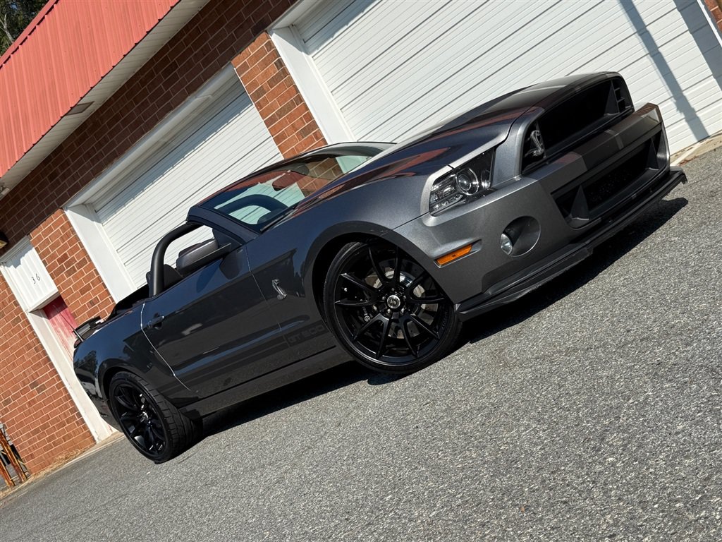 Used 2013 Ford Mustang Shelby GT500 RWD image 25