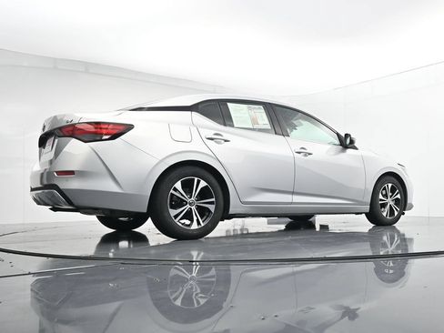 Used 2021 Nissan Sentra SV FWD image 39