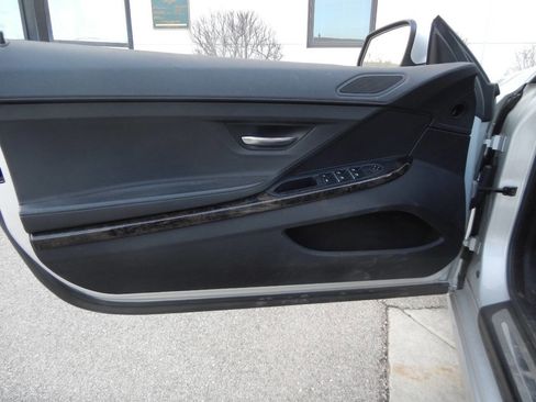 Used 2012 BMW 640i Convertible image 26