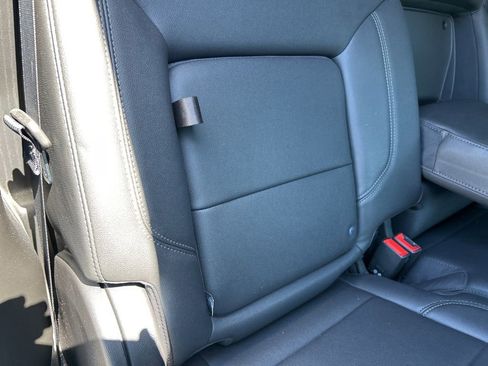 Used 2022 Chevrolet Silverado 1500 LT Trail Boss w/ Convenience Package II image 51