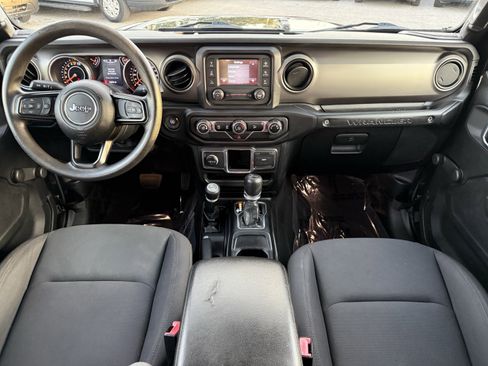 Used 2018 Jeep Wrangler Unlimited Sport image 15