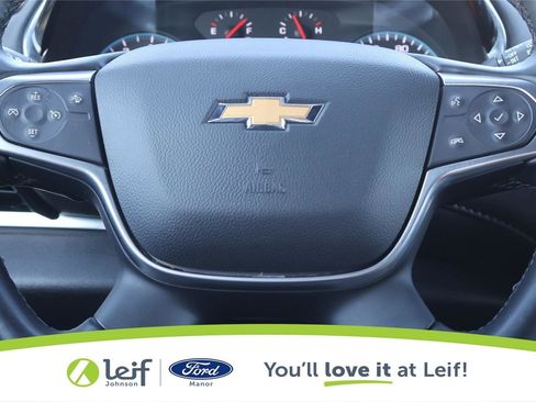 Used 2023 Chevrolet Traverse LT FWD image 18