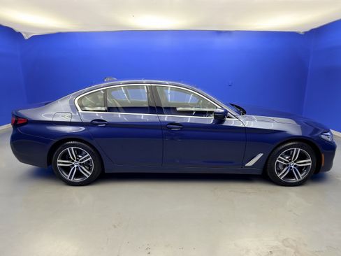 Used 2023 BMW 530i xDrive image 8