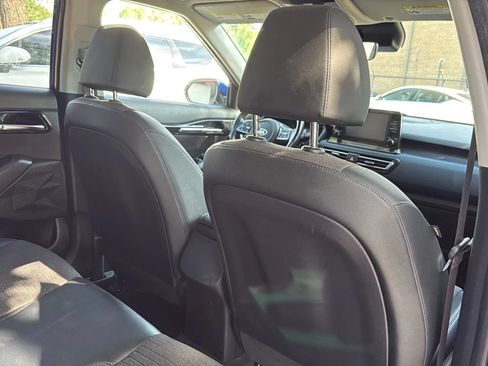 Used 2021 Kia Seltos S FWD image 19