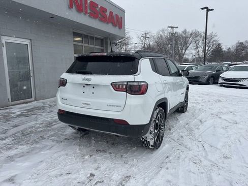 Used 2023 Jeep Compass Limited image 2