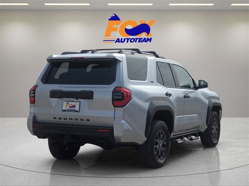 New 2026 Toyota 4Runner SR5 image 4