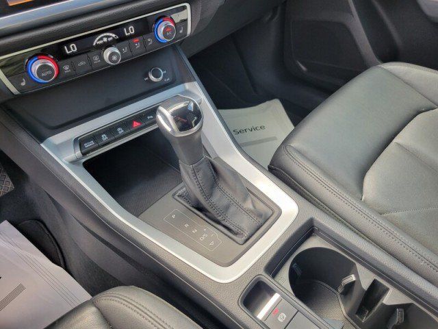 Used 2025 Audi Q3 2.0T Premium AWD/4WD image 23