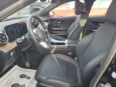 Used 2025 Mercedes-Benz C 300 4MATIC Sedan image 3
