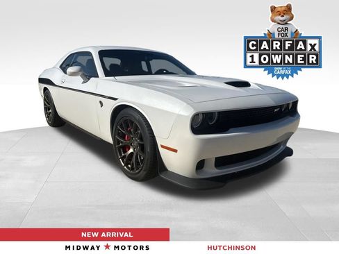 Used 2015 Dodge Challenger SRT Hellcat RWD image 1