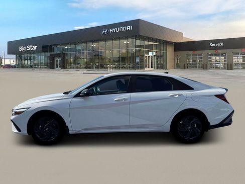 New 2026 Hyundai Elantra Sport image 3