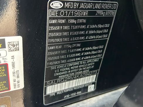 Used 2019 Land Rover Discovery SE image 22