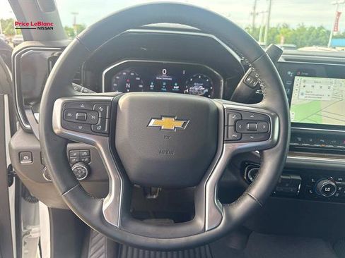 Used 2025 Chevrolet Silverado 2500 LT w/ Safety Package AWD/4WD image 21