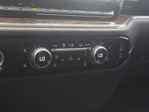Used 2023 GMC Sierra 1500 Elevation AWD/4WD image 23