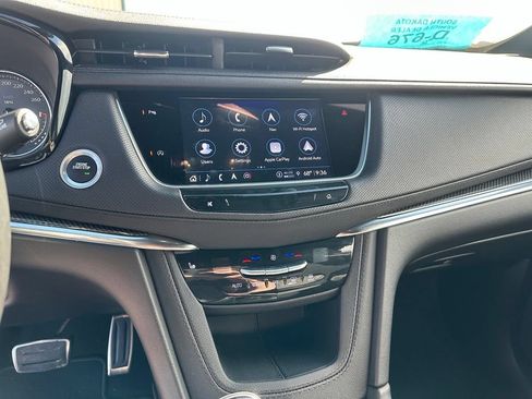 Used 2024 Cadillac XT5 Sportv AWD/4WD image 17