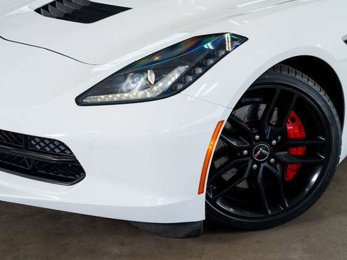 Used 2014 Chevrolet Corvette Stingray Convertible w/ 2LT Preferred Equipment Group RWD image 3